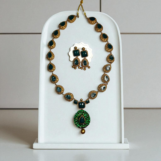 ASTRIA JEWELLERY Ethnic Green Gemstone Jewelry Set