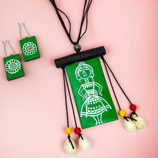 Handmade Folk Art Jewelry Neckpiece with green pendant and matching green earrings by ASTRIA JEWELLERY
